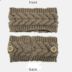 Cableknit HEADBAND EARMUFF KNIT W MASK HOLDER BUTTON